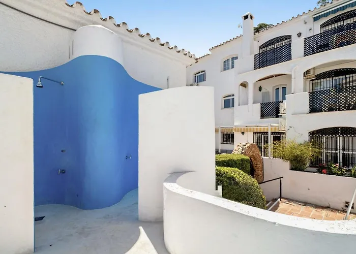 Prázdninový dům Casa Lena Town House With Pool