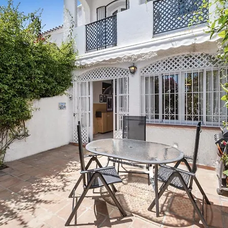 Casa Lena Town House With Community Pool