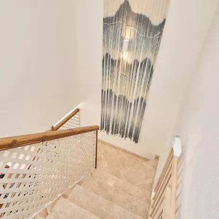 Vakantiehuis Casa Lena Town House With Pool Nerja