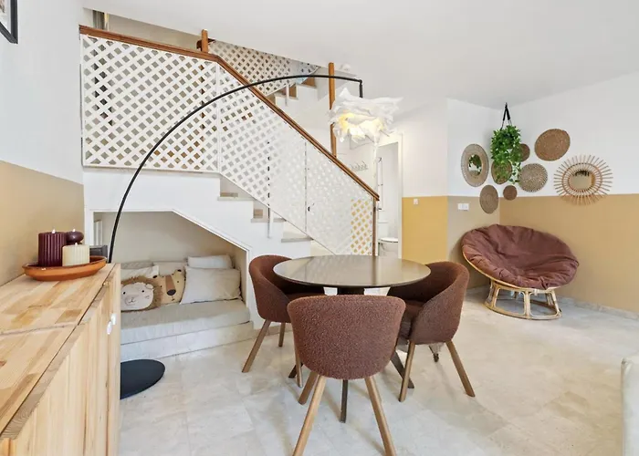 Casa Lena Town House With Pool بيت للعطل