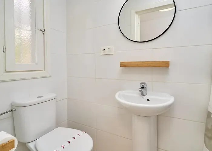 Casa Lena Town House With Pool نيرخا